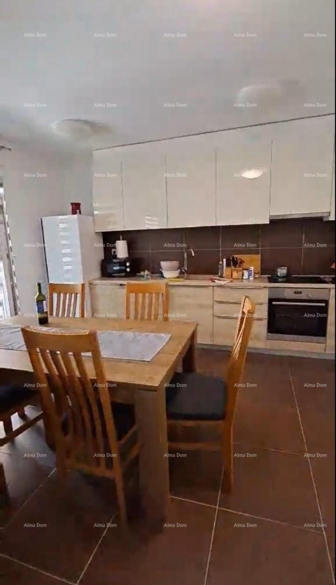 Pula, Veruda – Stan s  terasom i parkingom. 2