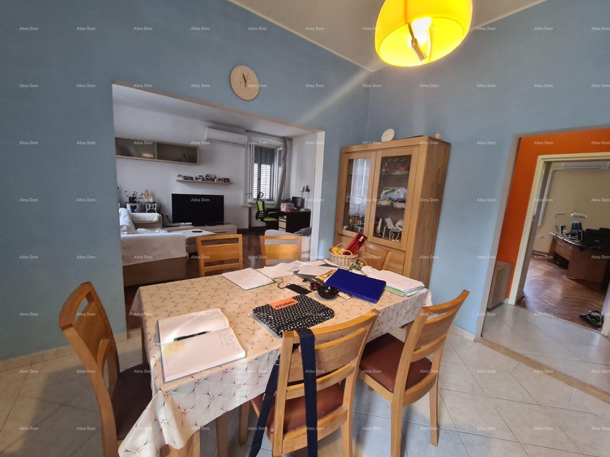 Prostran trosobni stan površine 81 m², neposredna blizina suda, Pula  Veruda 6