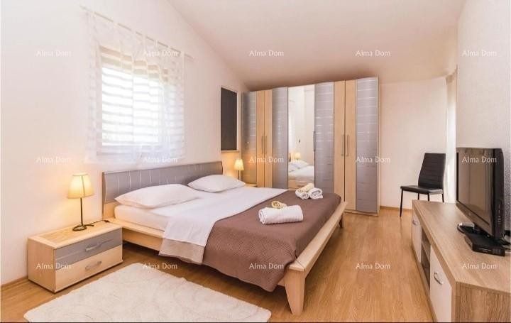 Приземный дом с бассейном в спокойном месте, Пула 15