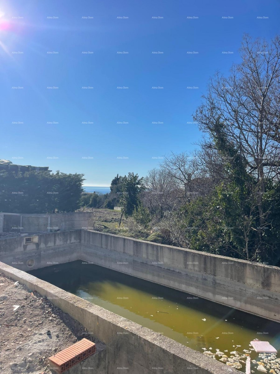 Prodaje se kuća s bazenom i pogledom na more – mirno selo Raša 14