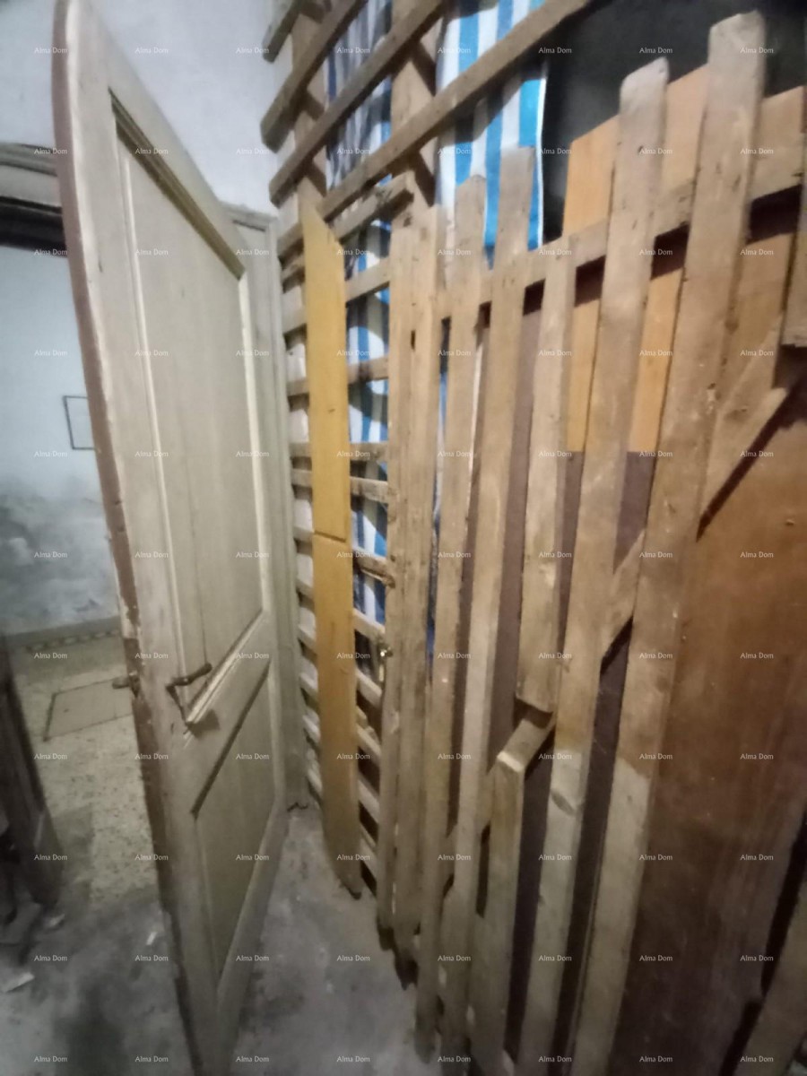 Apartment for sale in Pula, center!  Kaštel. 14