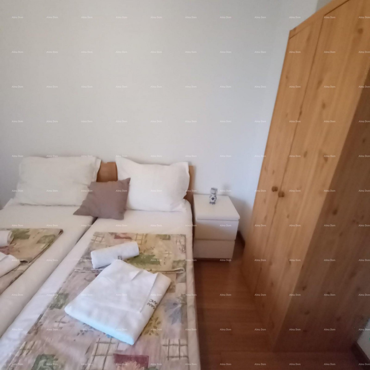 IN VENDITA – Casa con due appartamenti separati, Premantura 14