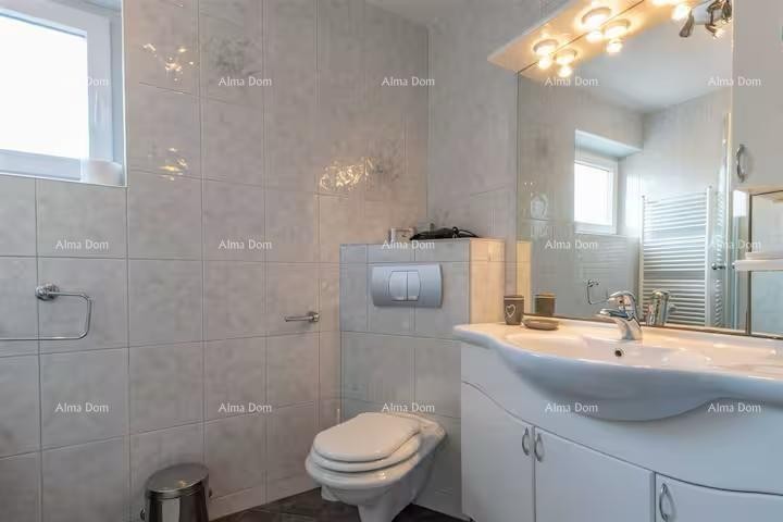 Eccellente opportunità! Vendita - casa attraente con piscina e giardino curato, Banjole! 24