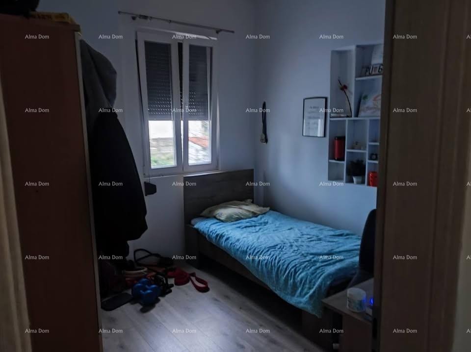 Na prodaju – prostrani stan u Puli,  110 m² 7