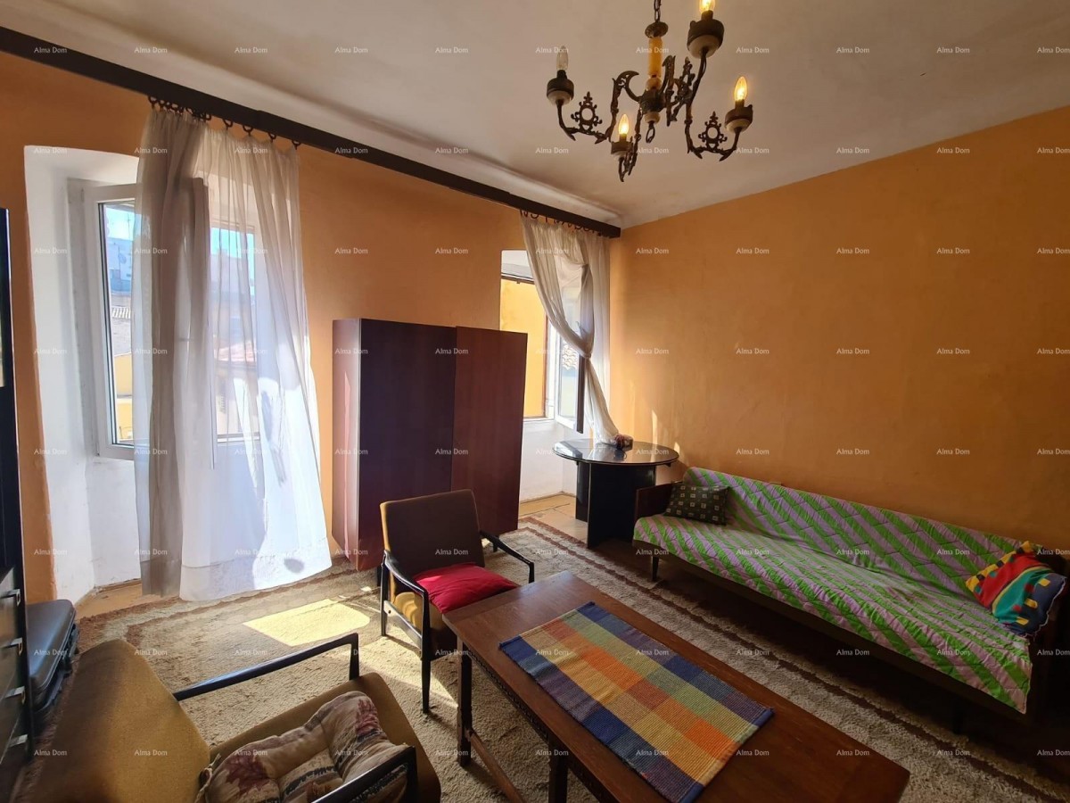 Eccellente appartamento nel cuore della città, Pola. 8