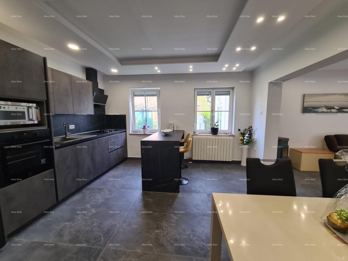 MEDULIN, KUĆA s ukupno 10 apartmana. Fucane 1