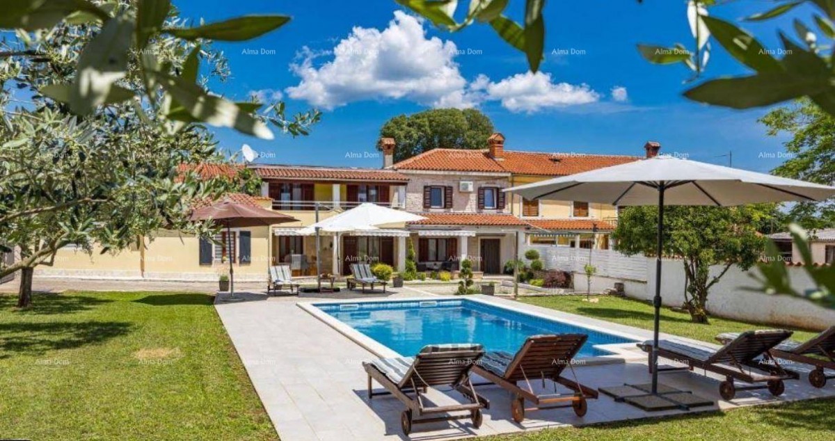 VILA CON PISCINA E TAVERNA – HRELJIĆI, ISTRIA 1