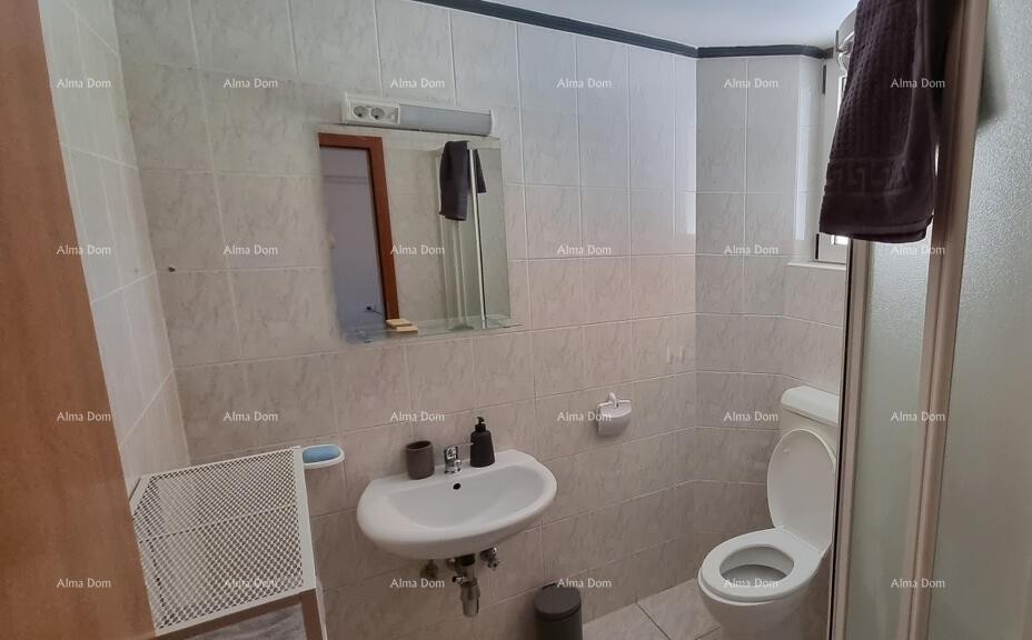 Buje Kaštel 10