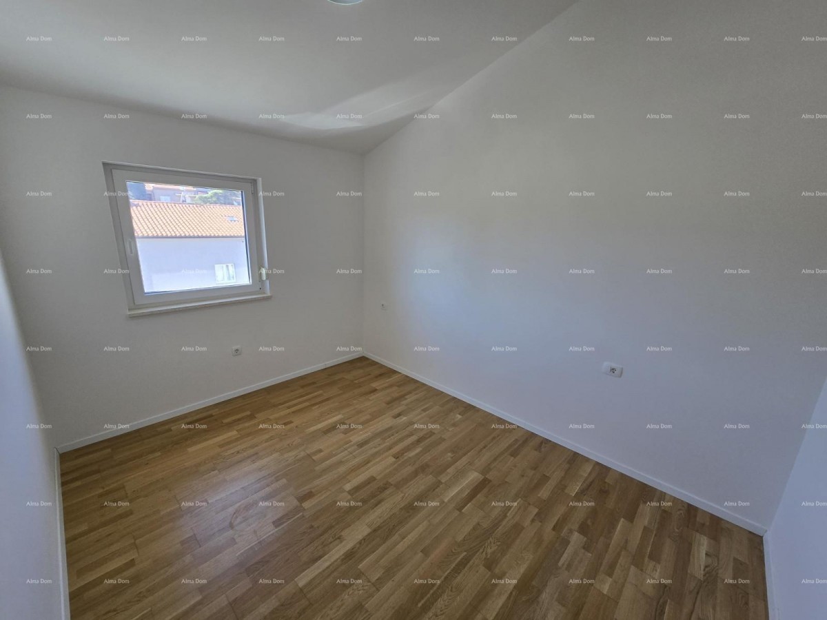 Fažana! New Construction! Occupancy Permit! Divided into Units! 9