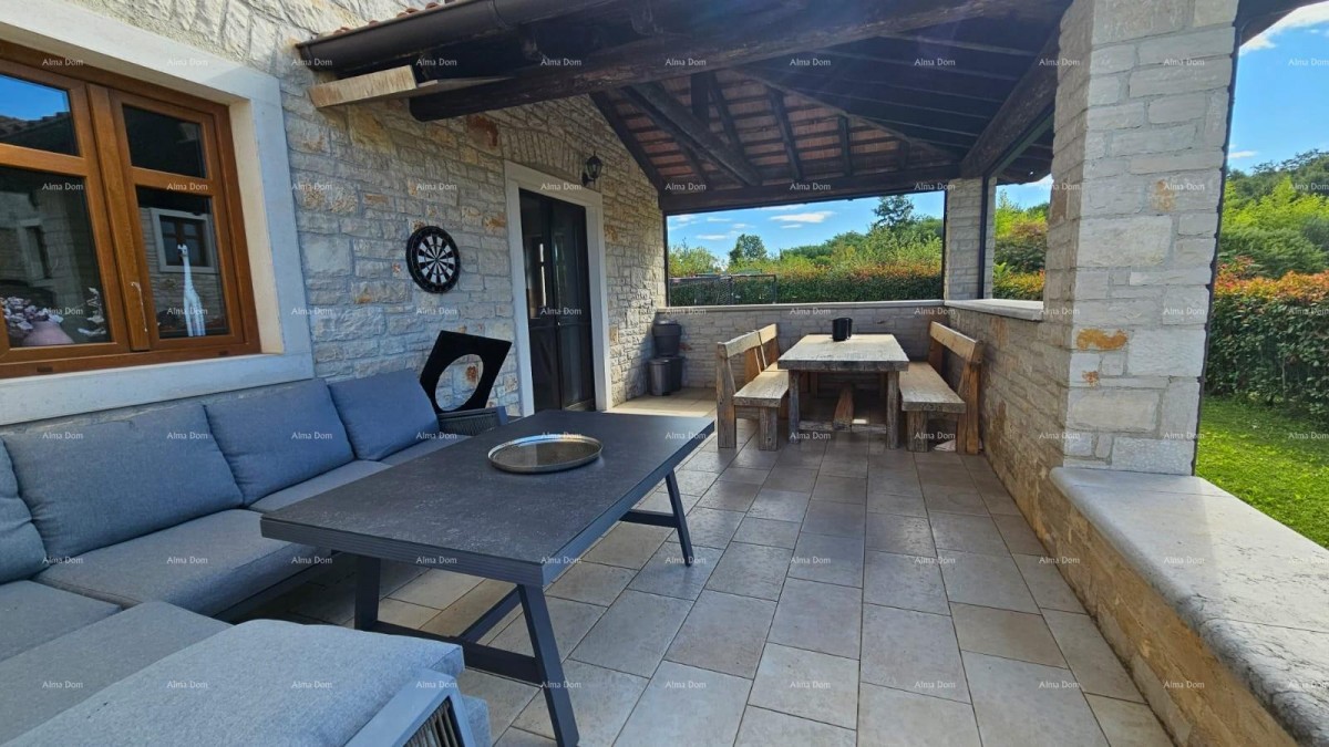 Просторный дом с бассейном в Светом Ловрече - идеальный дом для семьи 15