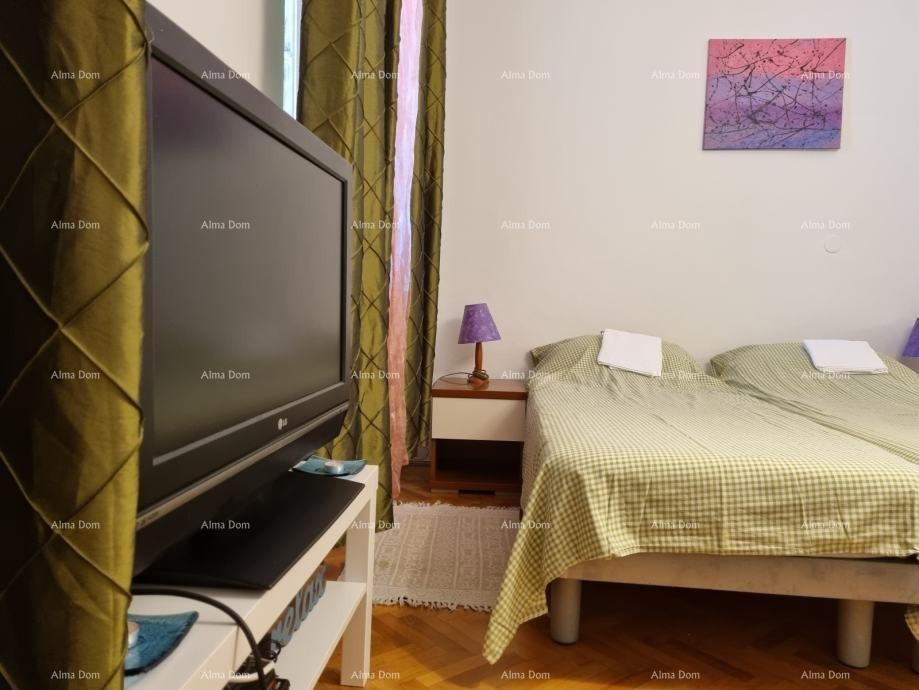 PULA STARA JEZGRA GRADA. KUĆA NA 5 MANJIH ETAŽA. 19