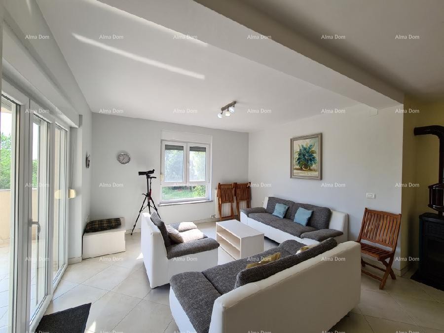 Лижнян продается один большой и один маленький дом. 21