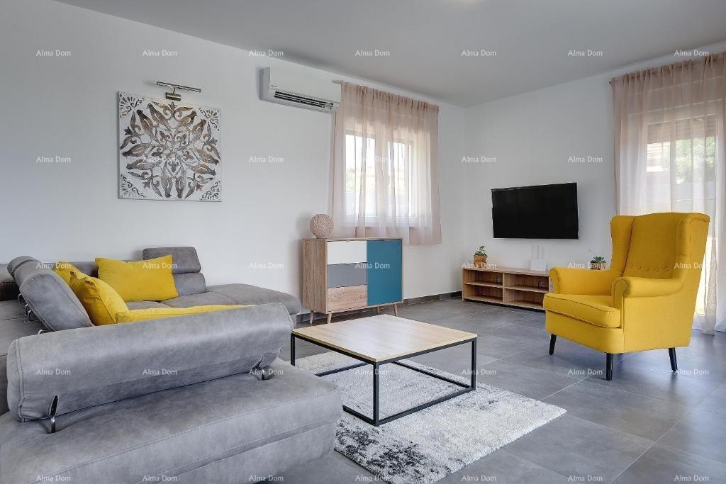 Moderna hiša z bazenom! Blizu Pule! 9