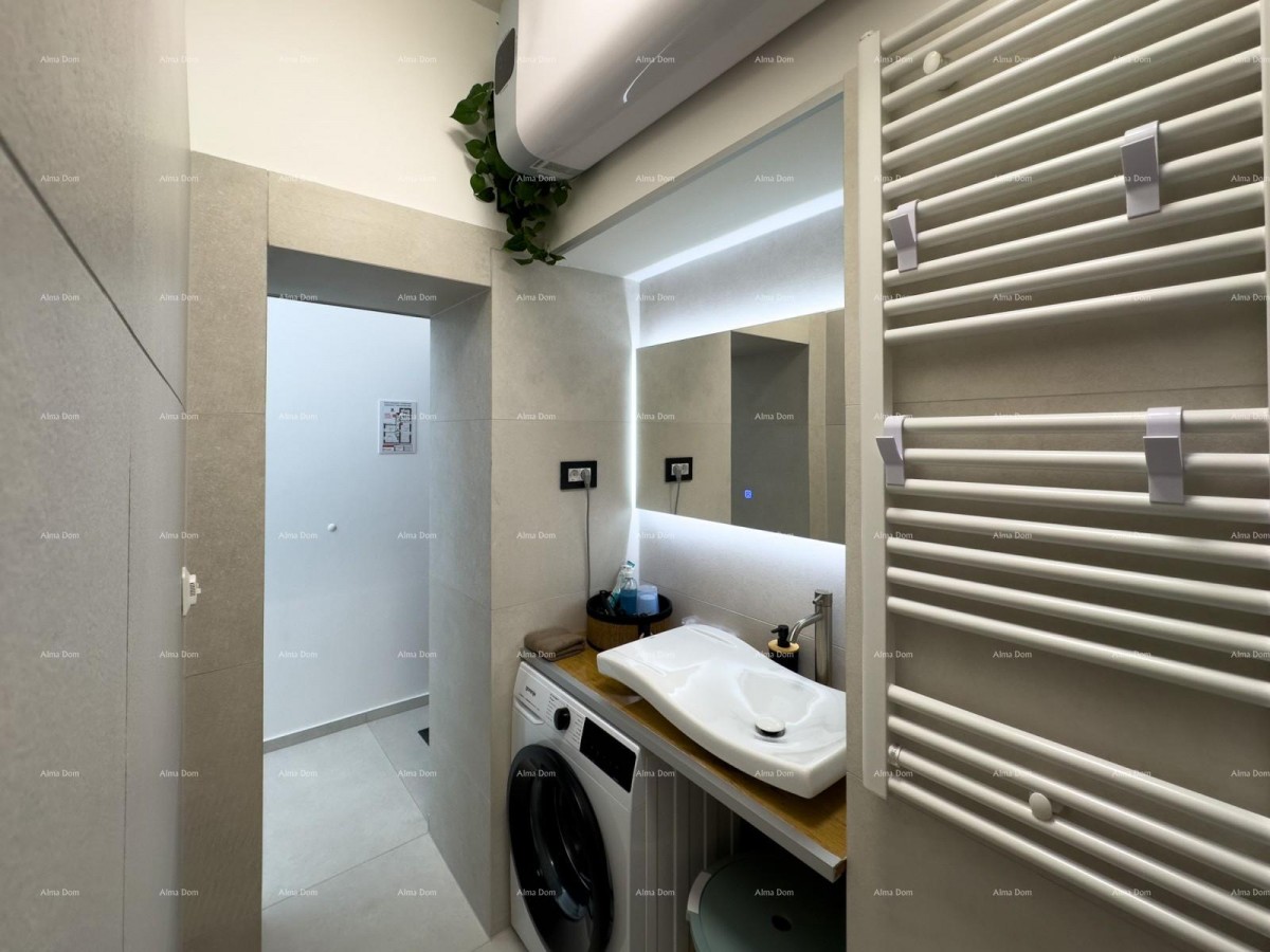 Pulj strogo središče Istarska ulica 500 metrov od Arene Sodobno popolnoma prenovljeno in opremljeno mestno stanovanje 7