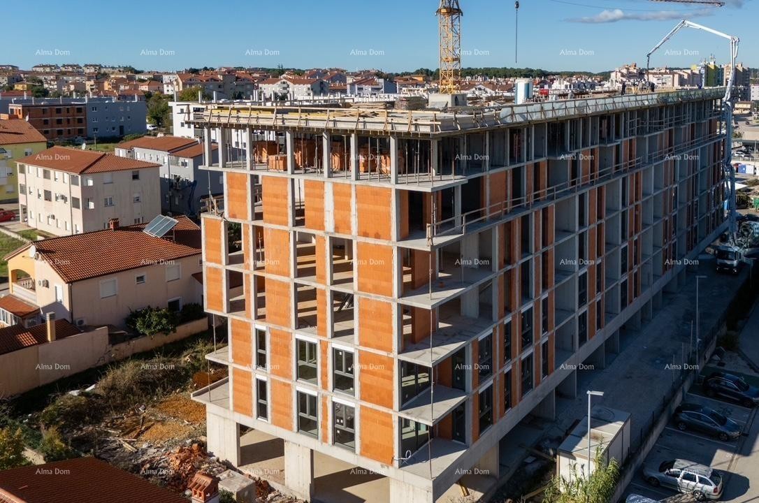 Višestambena, moderna zgrada s liftom, blizu centra. Pula! Stan s parkirnim mjestom i ostavom! 15