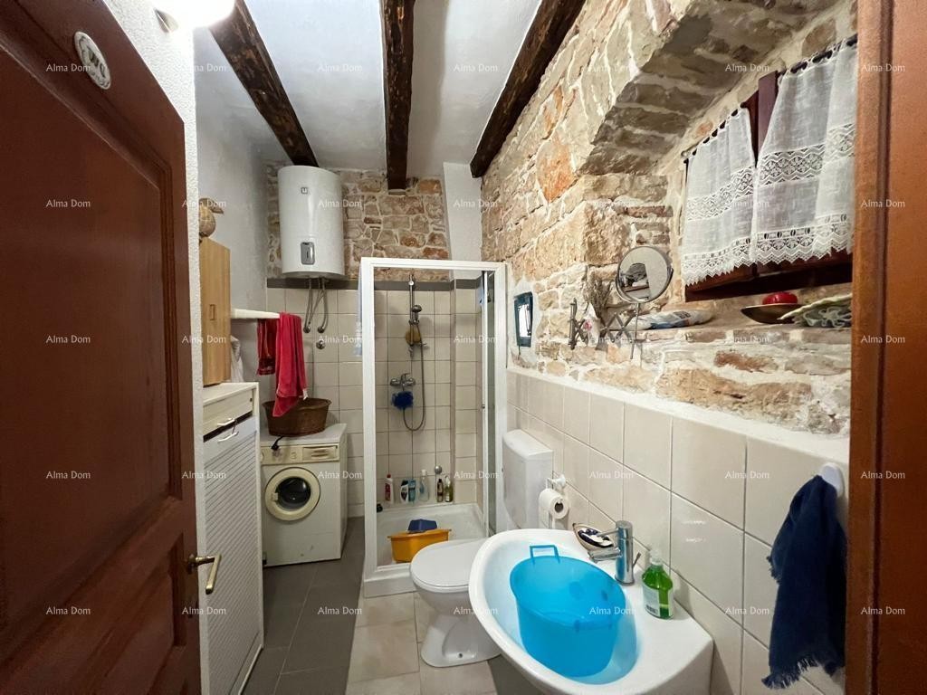 Una bella casa in pietra a dieci chilometri dal centro di Parenzo. 9