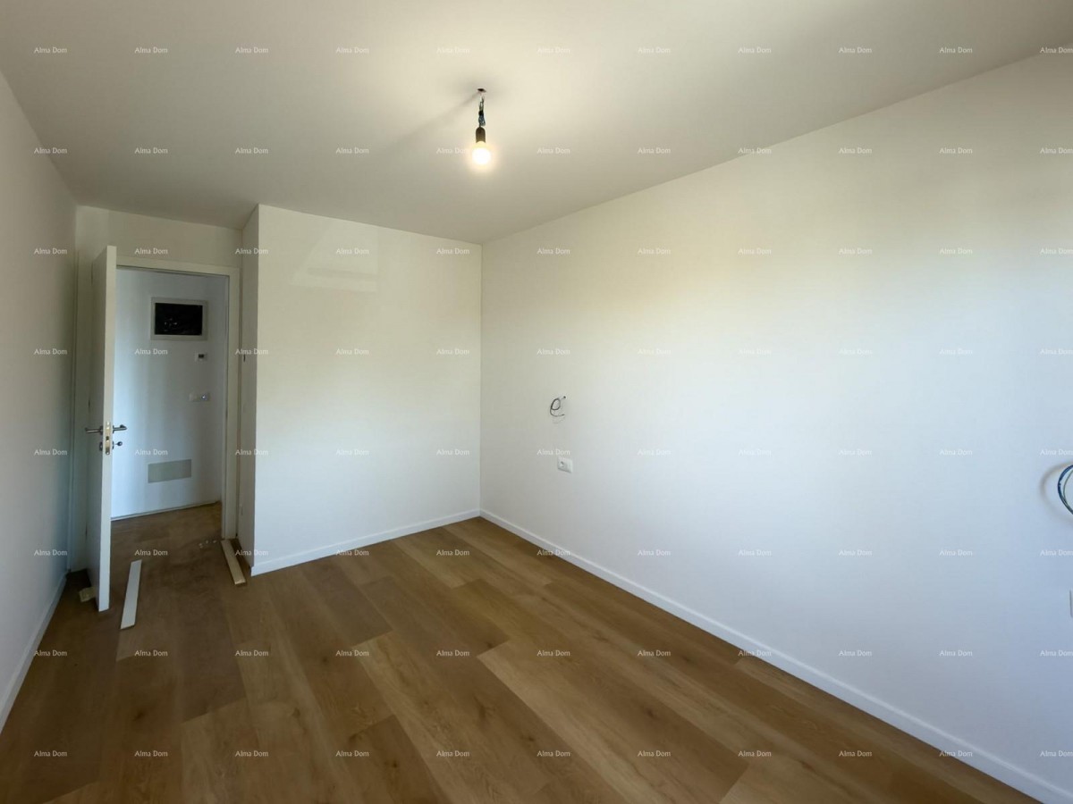 DVOETAŽNI APARTMA V CENTRU POREČA 13