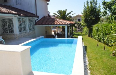 Дом в Песчаной Увале всего в 100 метрах от моря!