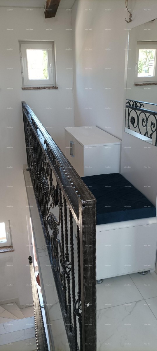 Новый многоквартирный дом недалеко от Ровиня 12