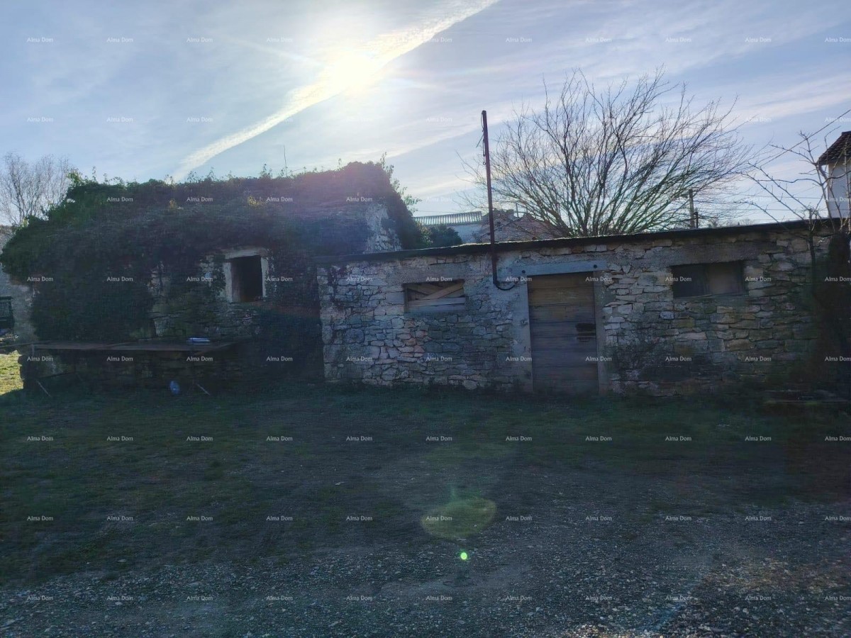 GRAĐEVINSKO ZEMLJIŠTE S POSTOJEĆIM OBJEKTIMA – NEDEŠĆINA 1