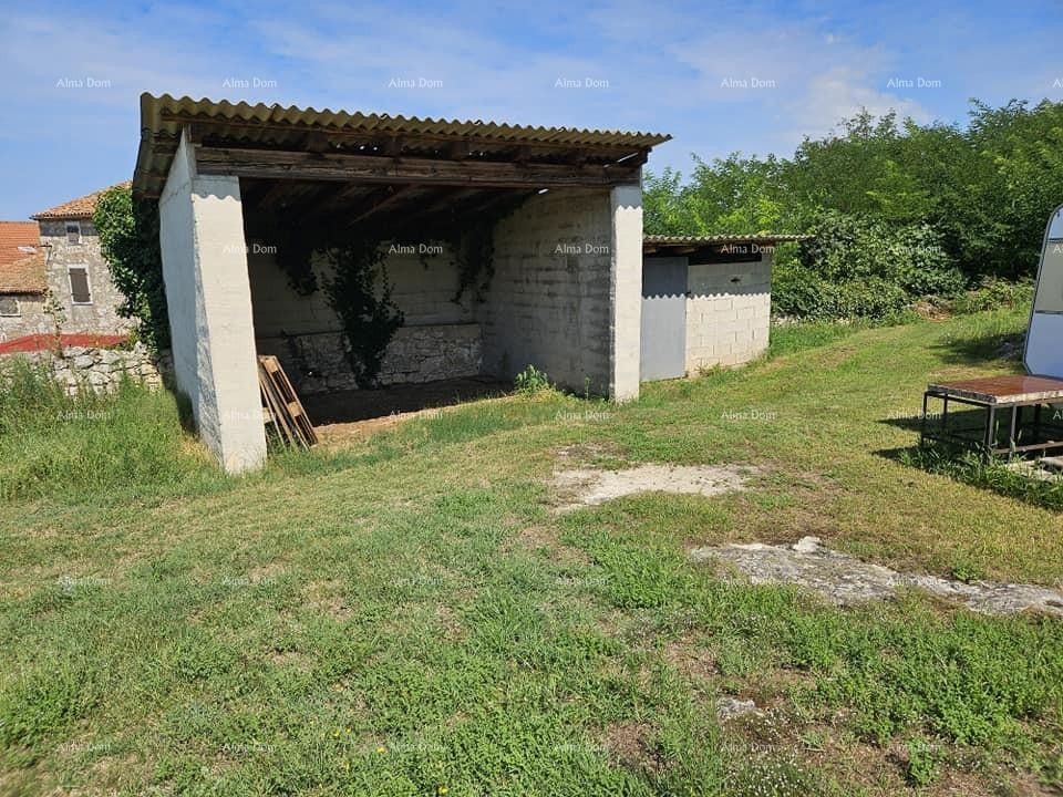 Prodaje se  kuća u izgradnji, 70 m2 blizu Vrsara 2