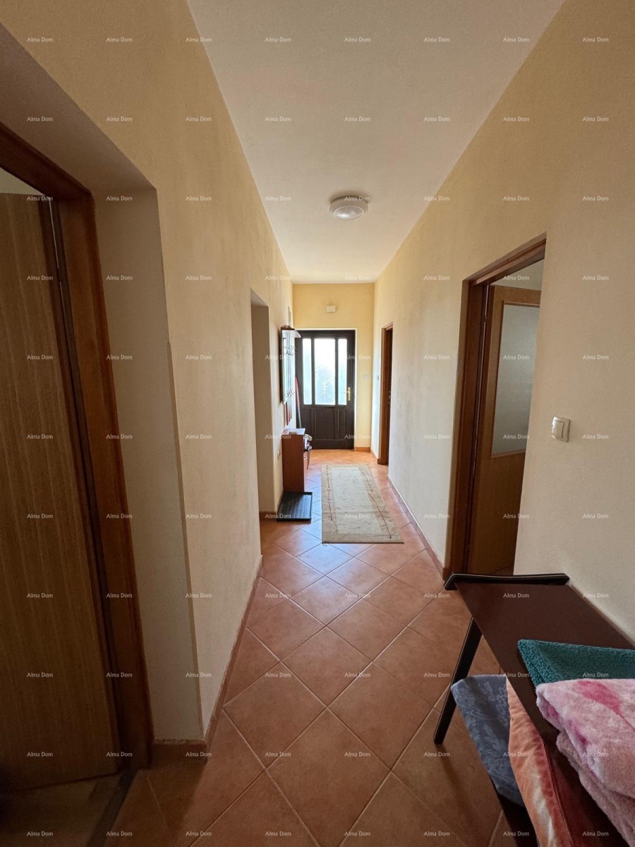 House in the center of Marčane with 2 apartments, a cellar, and a workshop 11