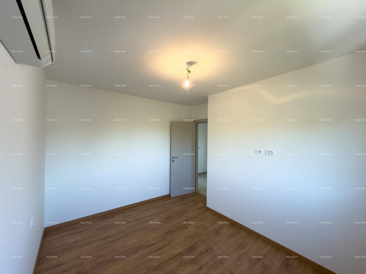 Новая постройка в отличном месте. 21