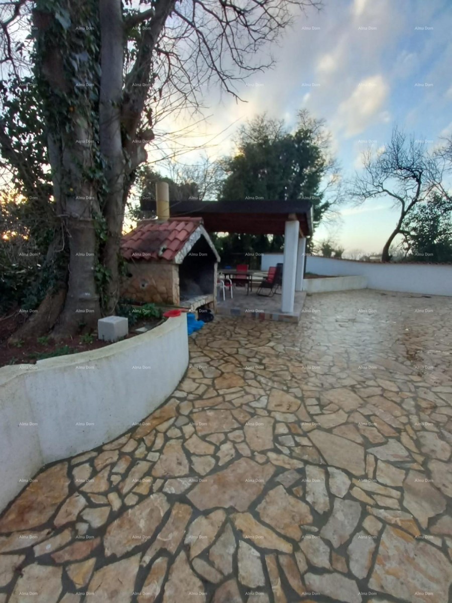Sale of a house with two separate living units, Šišan! 16