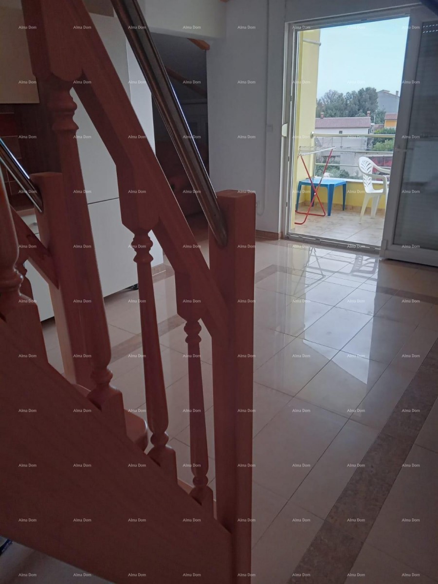 Prodaja velikega, lepo urejenega in popolnoma opremljenega apartmaja, s pogledom na morje, Ližnjan! 13