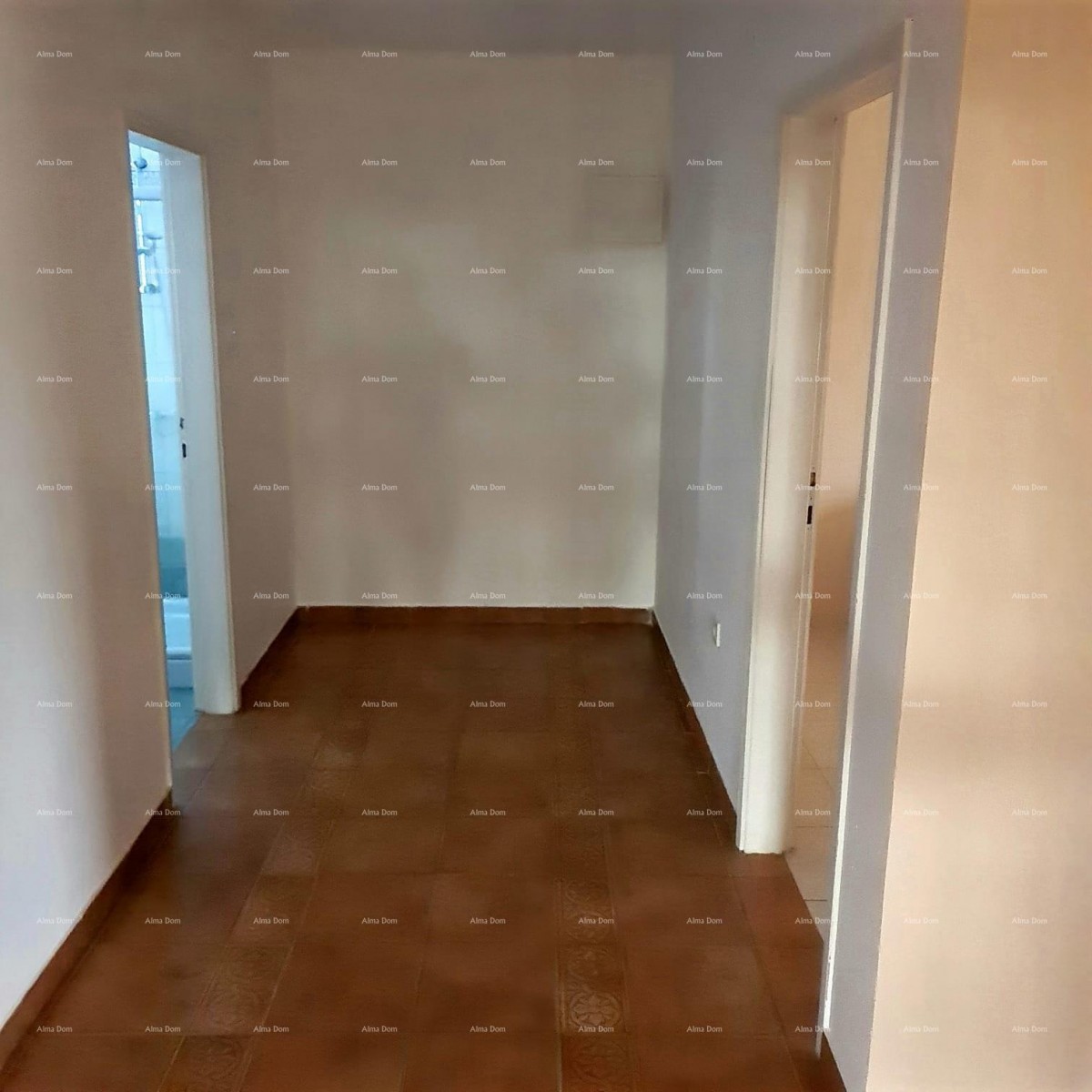 Prodamo samostojno hišo, Marčana 13