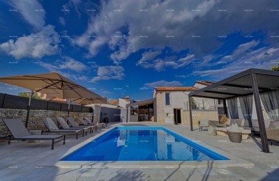 Prodamo čudovito hišo v idilični vasici, v osrčju Istre.