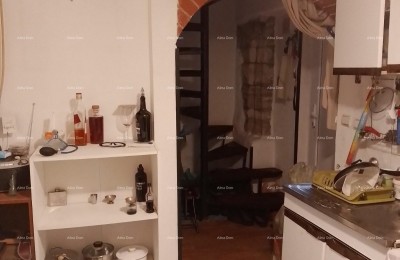 GALIŽANA – Kamnita hiša v središču Galižane, blizu Fažane in Brionov
