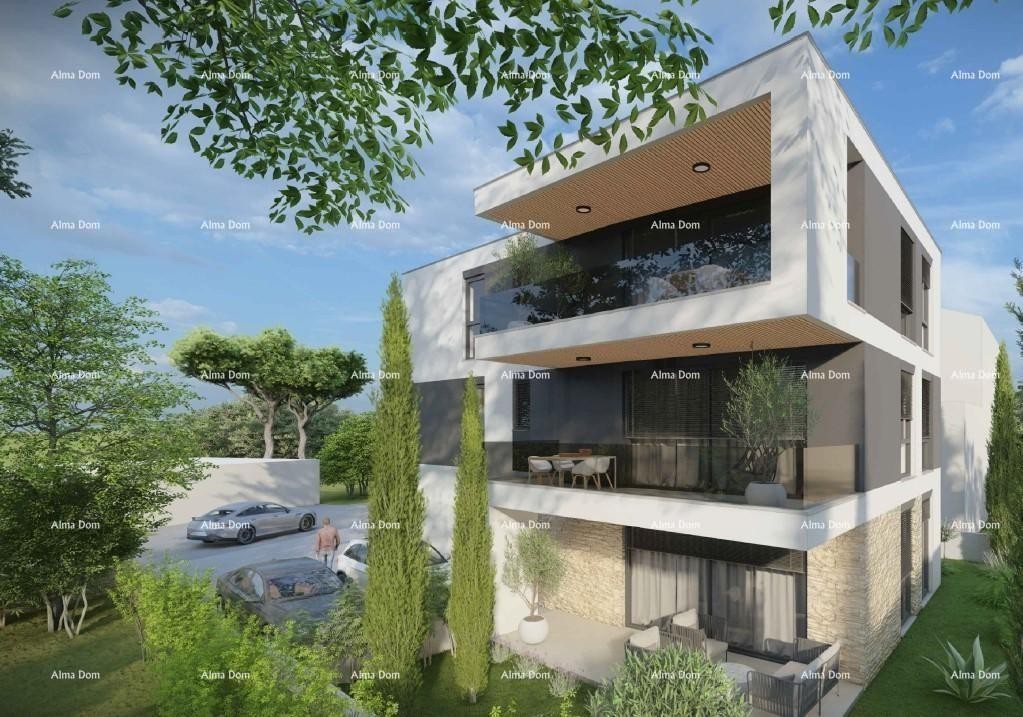 Dvosoban stan z velikim vrtom 100 metrov do obale. 8