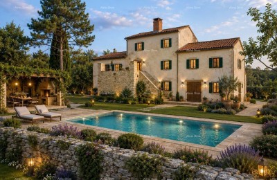 ISTARSKA VILA S BAZENOM I 4.000 m² ZEMLJIŠTA –  OPRTALJ