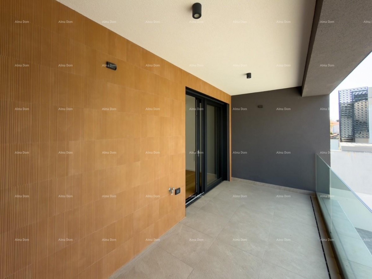 Современная вилла в 100 метрах от моря! 32