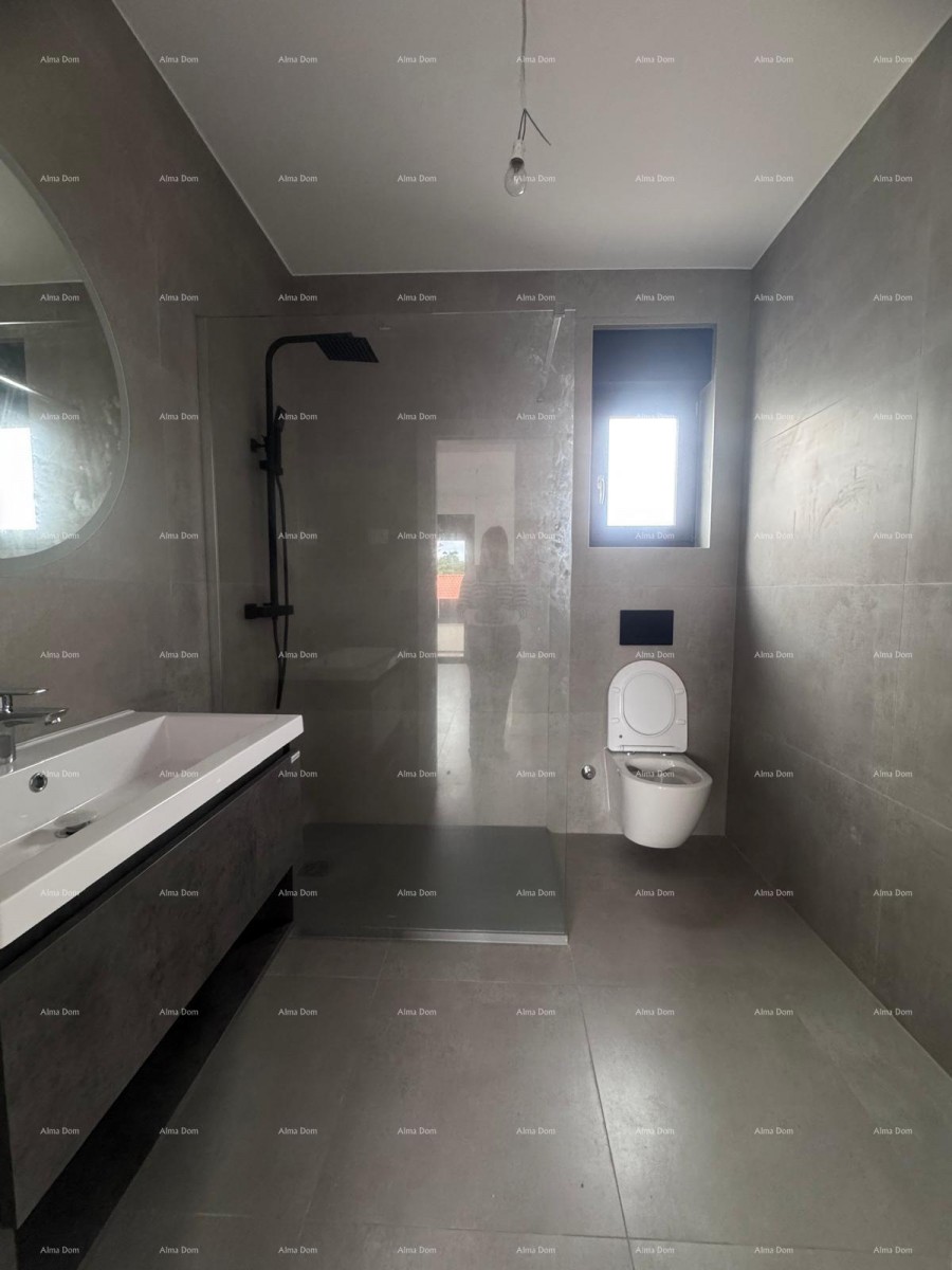 Prodaja stana u novogradnji s pogledom na more, Umag, 21