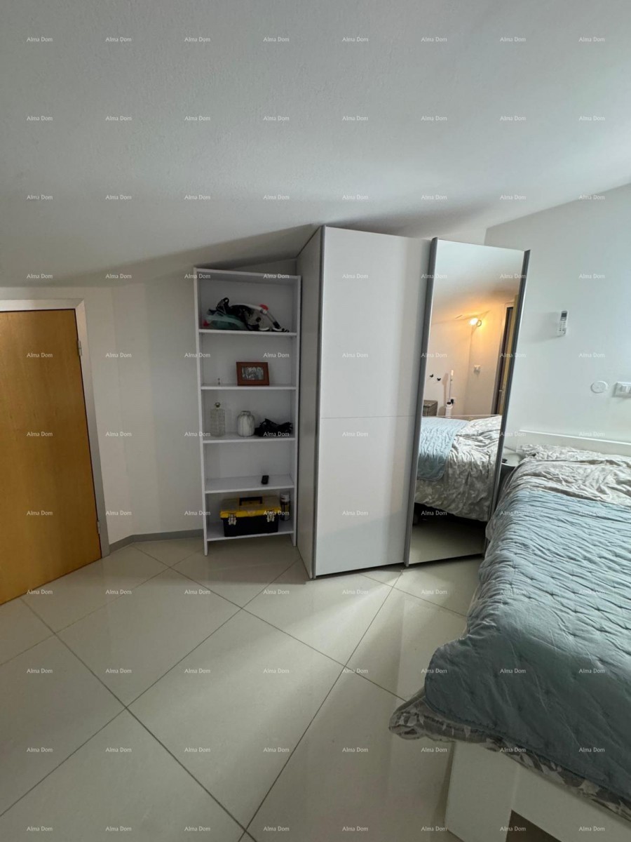 Новиград, с одной спальней. Здание с лифтом. 10