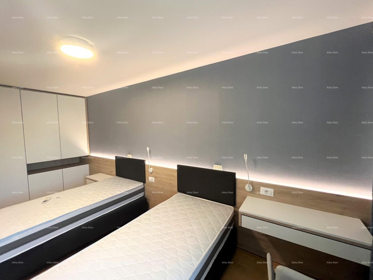 Spazioso appartamento in complesso con piscina, garage e vista mare – a soli 70 m dal mare, Umago! 5
