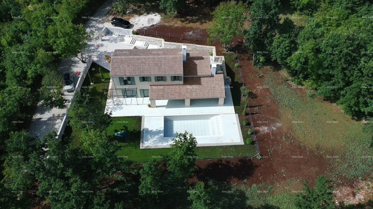 Sale - Spacious House with Pool Under Construction, Near Pazin! 8