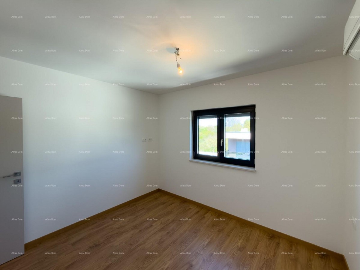 Новая постройка в отличном месте. 25