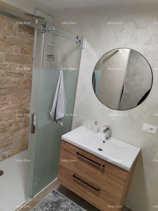 Дом с бассейном и спортивными удобствами 10