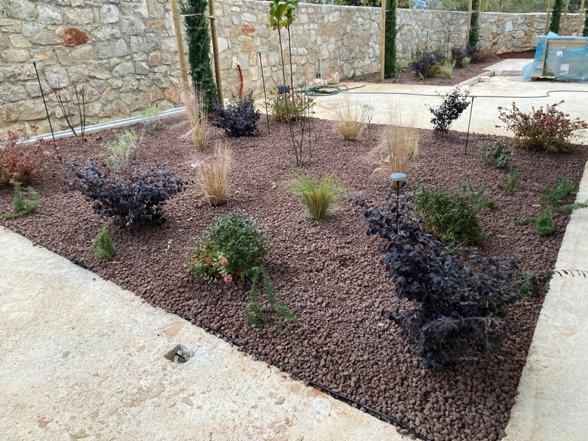 Casa in costruzione con piscina in vendita - Bale, dintorni 28