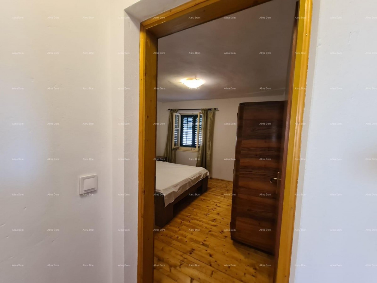 Sale! Two renovated Istrian houses in Marčana. 25