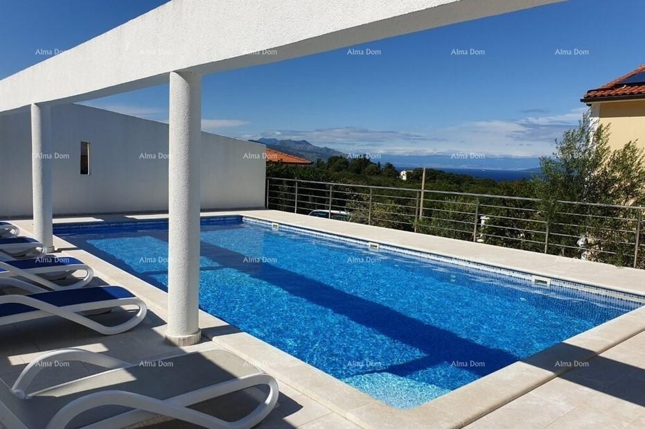 Labin, Casa con appartamenti, piscina e vista mare 4