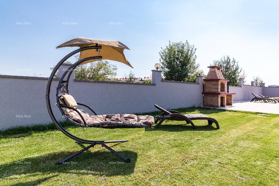 Valdebek. Detached house with a pool and jacuzzi! Close to the center of the city of Pula. 4