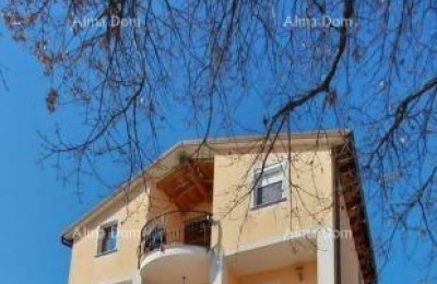 Rovinj – stambeno-poslovna zgrada s uhodanim poslovanjem