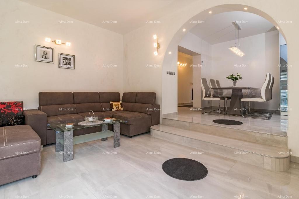 Medulin, stan sa bazenom. 2