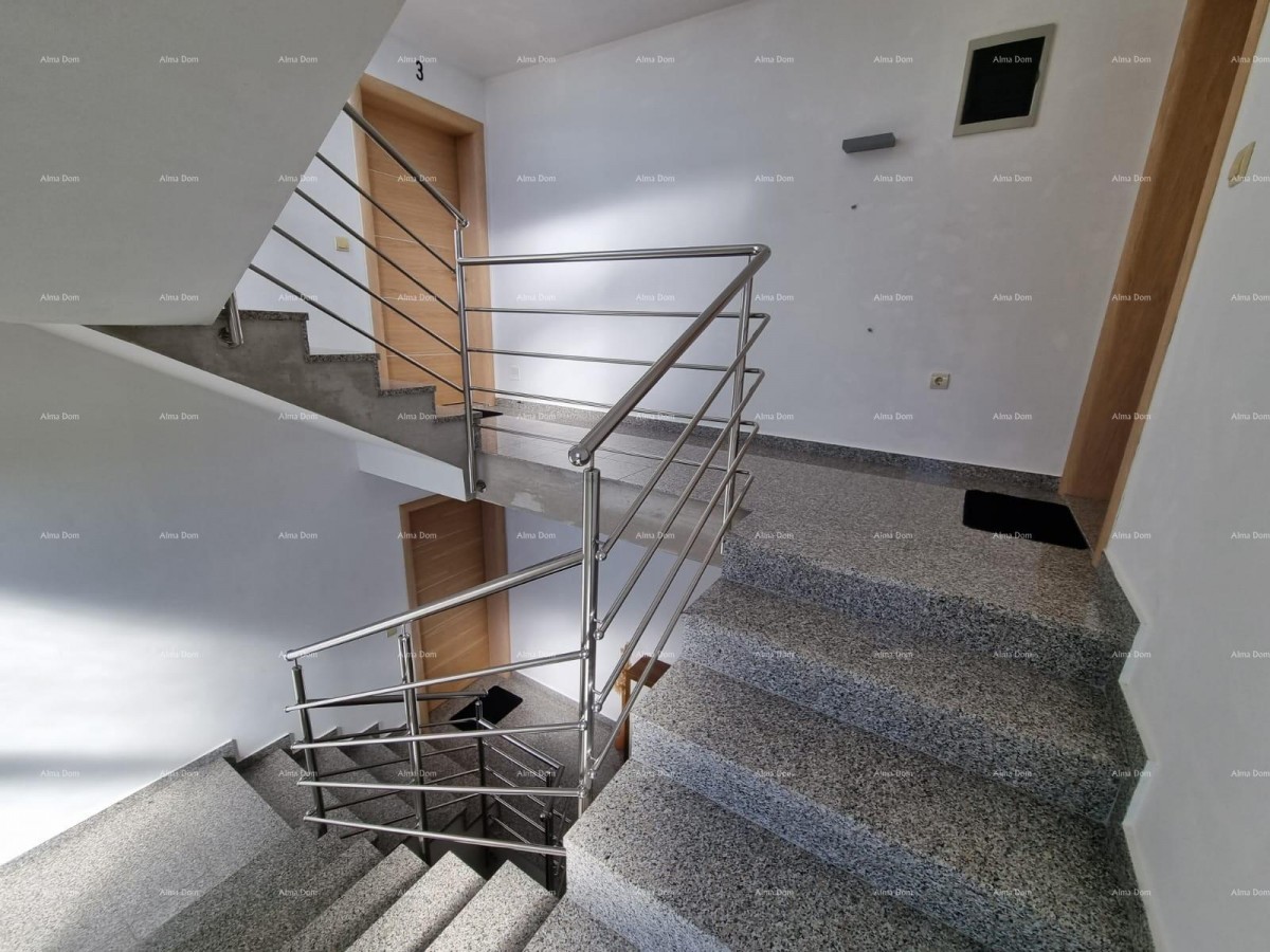 Медулин! Дом из 6 отдельных жилых квартир! 30