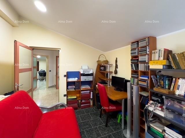 Bale: Prostrana vila s bazenom i kućom za goste 31