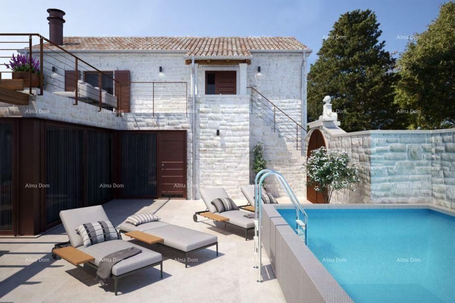 For sale: two old stone houses near the town of Poreč. 12